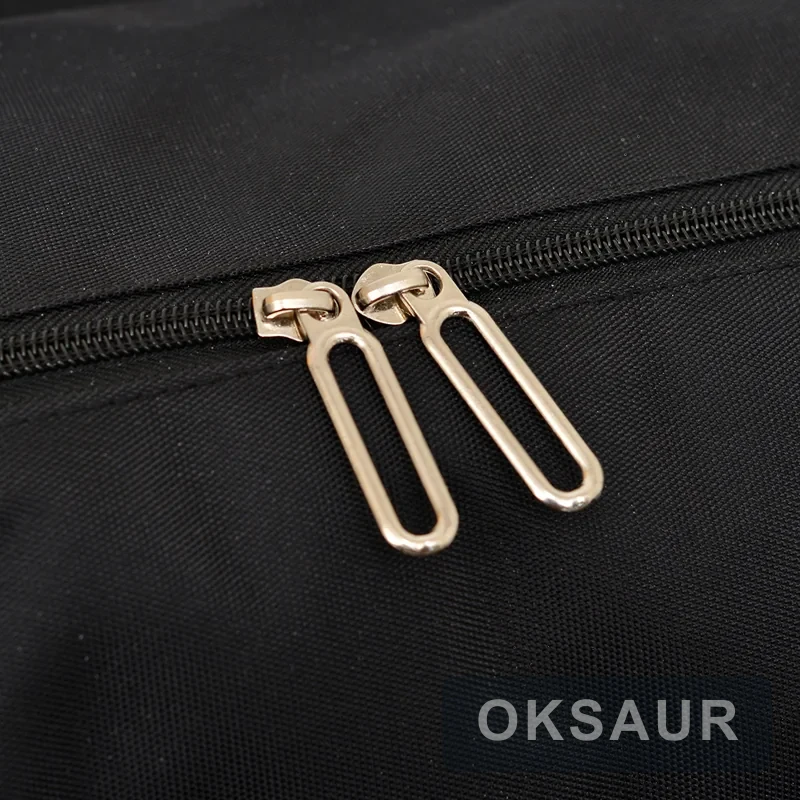 Zipper detail on model 2045 and 2055 gym bag