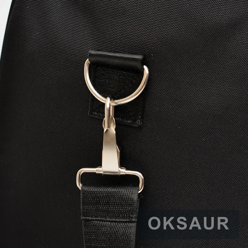 Shoulder strap clip detail on model 2045 and 2055 gym bag