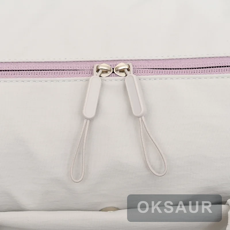 Zipper detail on model 2610 training duffel