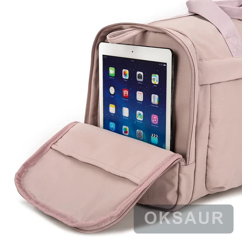 Front organizer pocket on model 2620 travel gym bag